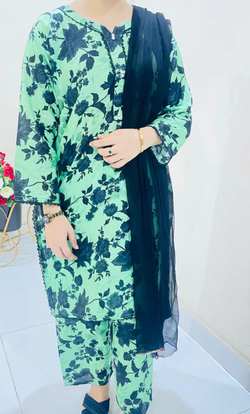 Printed 2pc Suit with Lace Detailing