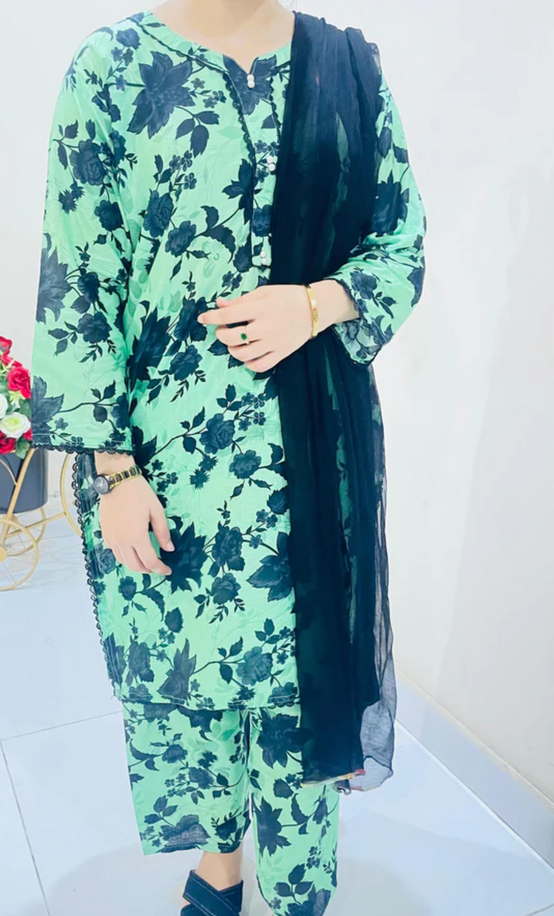 Printed 2pc Suit with Lace Detailing