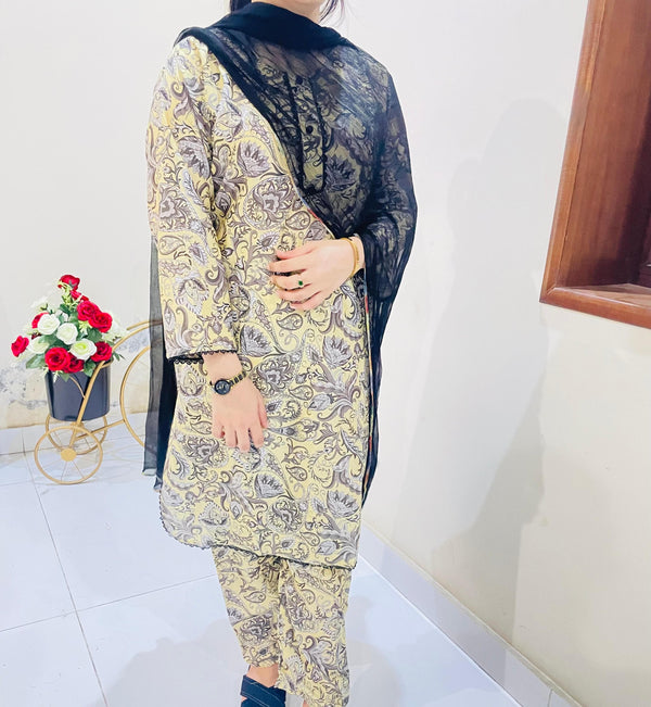 Printed 2pc Suit with Lace Detailing
